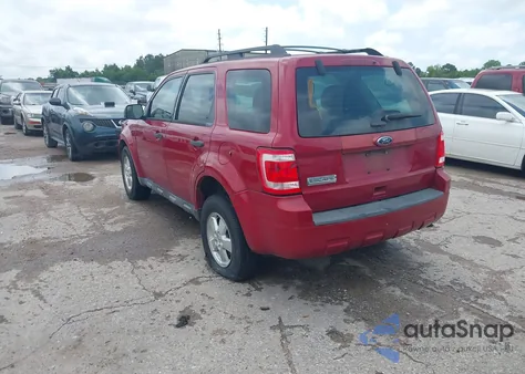2011 Ford Escape Xls from USA, damaged, VIN 1FMCU0C70BKB02945